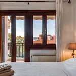 Blue Ribbons Luxury House *