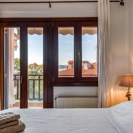 Blue Ribbons Luxury House *