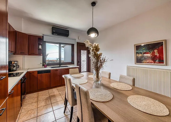 Blue Ribbons Luxury House Uranopoli