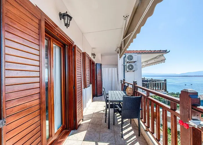 Blue Ribbons Luxury House Uranopoli