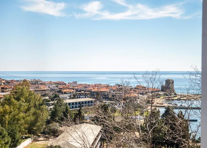 Blue Ribbons Luxury House